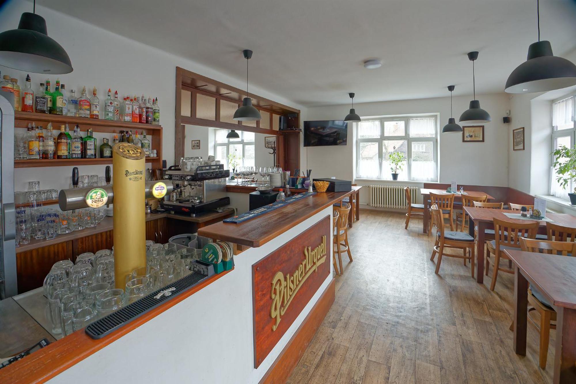 Penzion A Restaurace Na Krizovatce Polevsko Buitenkant foto